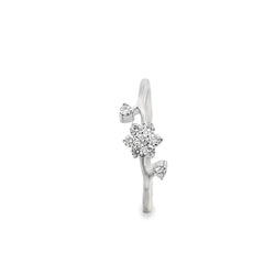 Elegant Floral Diamond Ring