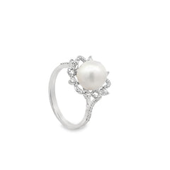 Elegant Pearl Ring