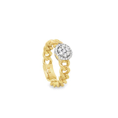 Elegant Gold Ring with Diamond Cluster