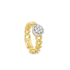 Elegant Gold Ring with Diamond Cluster