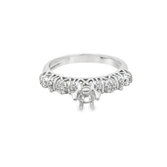 Elegant Diamond Engagement Ring