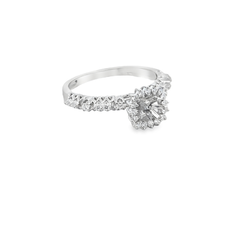 Elegant Diamond Engagement Ring