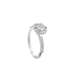 Elegant Diamond Halo Engagement Ring