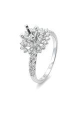 Diamond Ring in 18k Gold