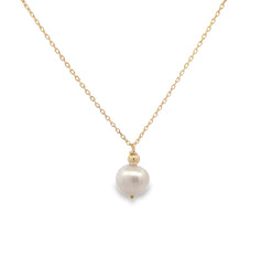 Elegant Pearl Pendant Necklace