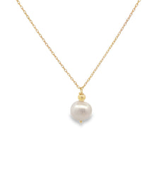 Elegant Pearl Pendant Necklace