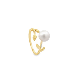 Pearl Ring in 18k gold