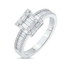 Diamond ring with baguette and round cut stones