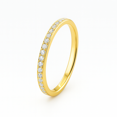 Diamond Band in 18k Gold