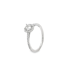 Elegant Diamond Engagement Ring