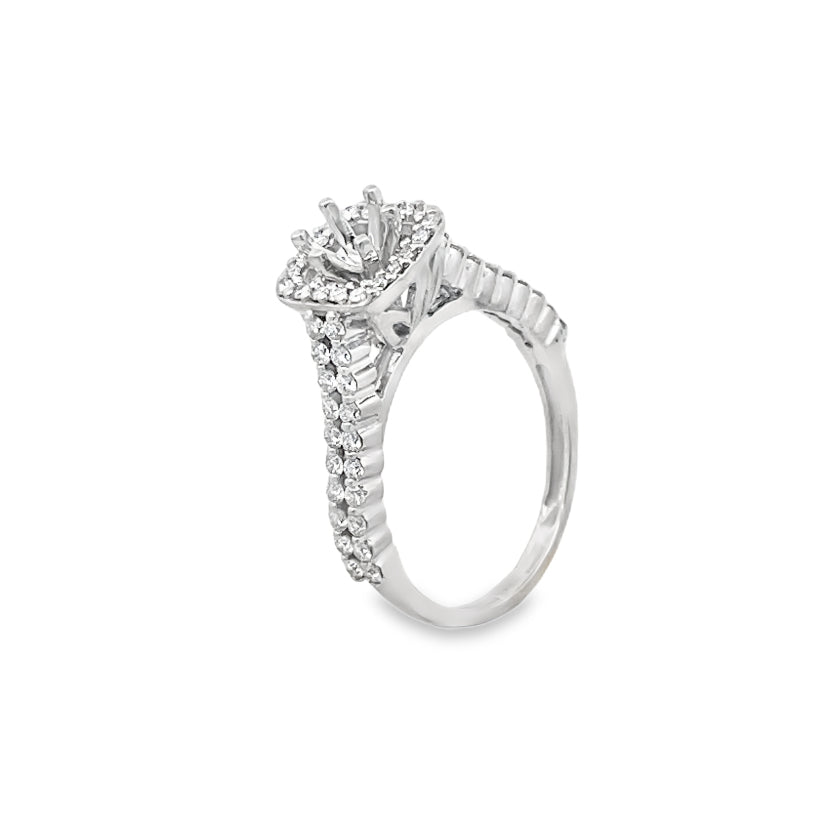 Round Halo Diamond Engagement Ring Main image