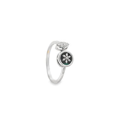 Elegant Silver Flower Ring