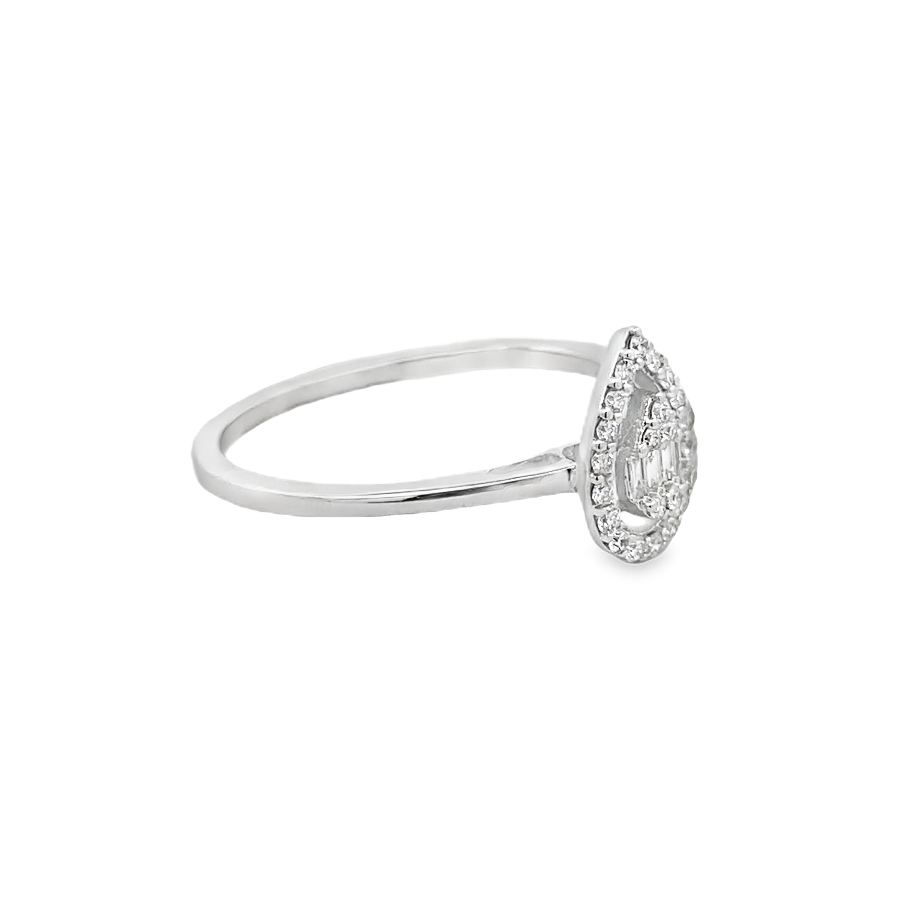 Diamond Ring in 18k Gold