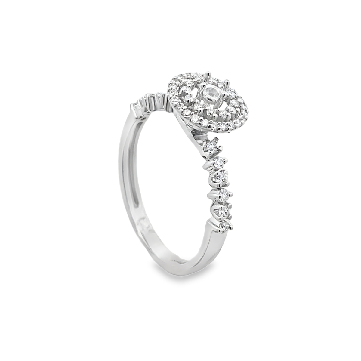 Diamond Ring in 18k Gold