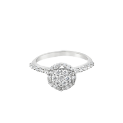 Elegant Diamond Halo Engagement Ring