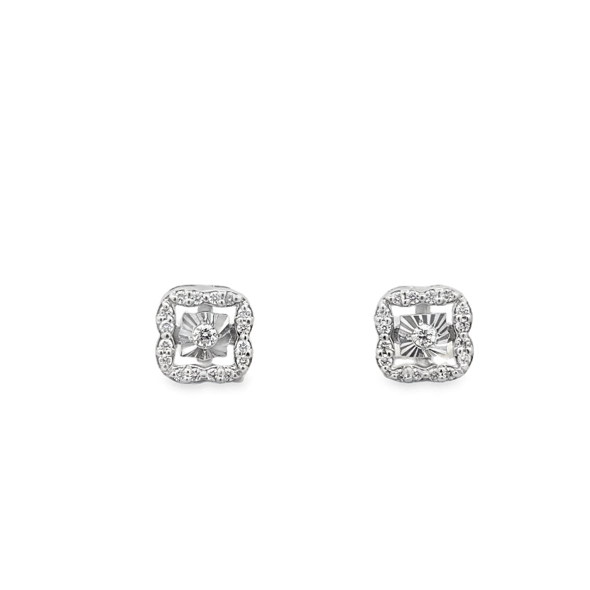 Shop Square Cluster Diamond Stud Earrings by Amadura Jewelry. 0.21 CT G VS1 natural diamonds. Visit El Korba & Citystars. IGI, GIA & HRD certificates. Main image