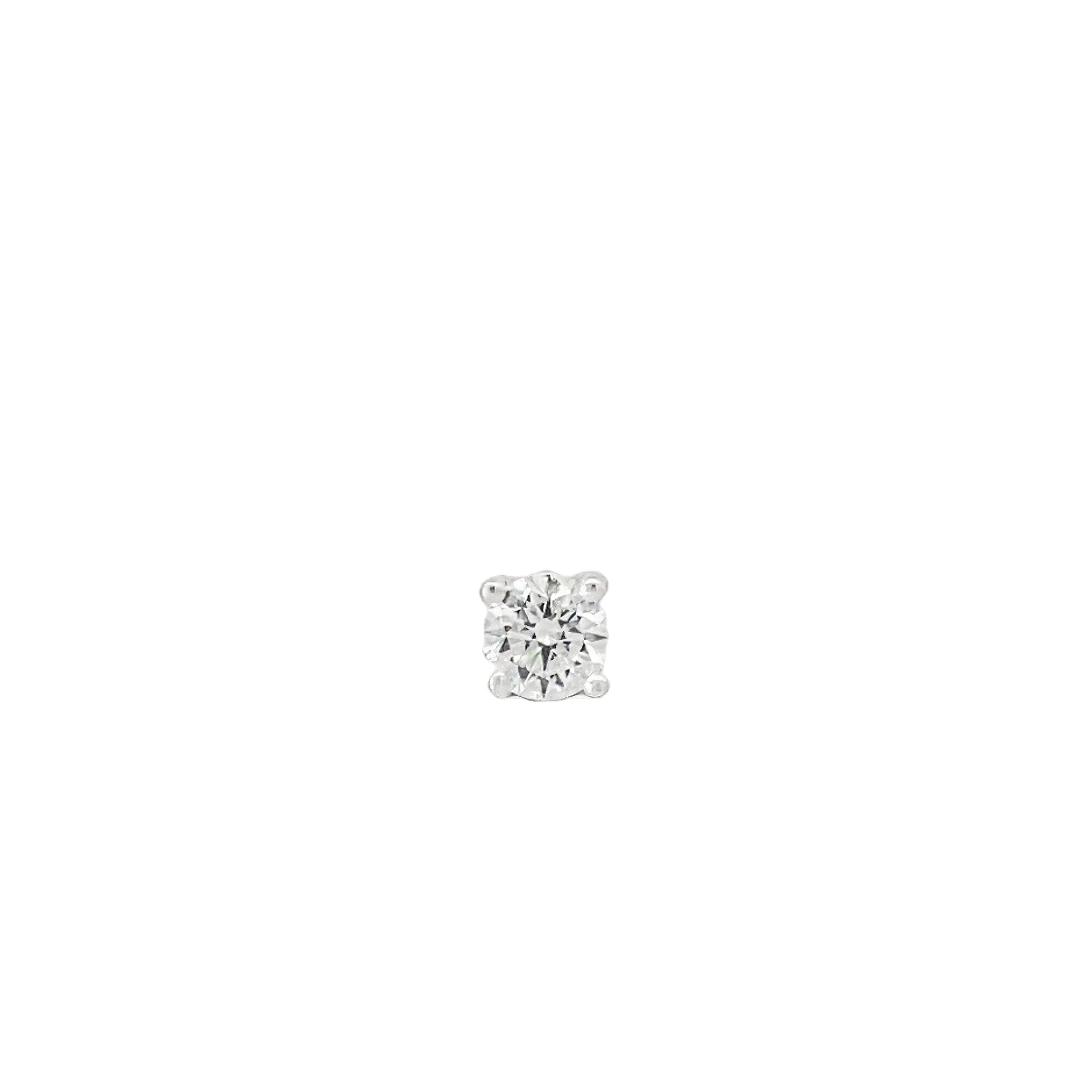 Round Brilliant Diamond Stud Earrings Secondary image