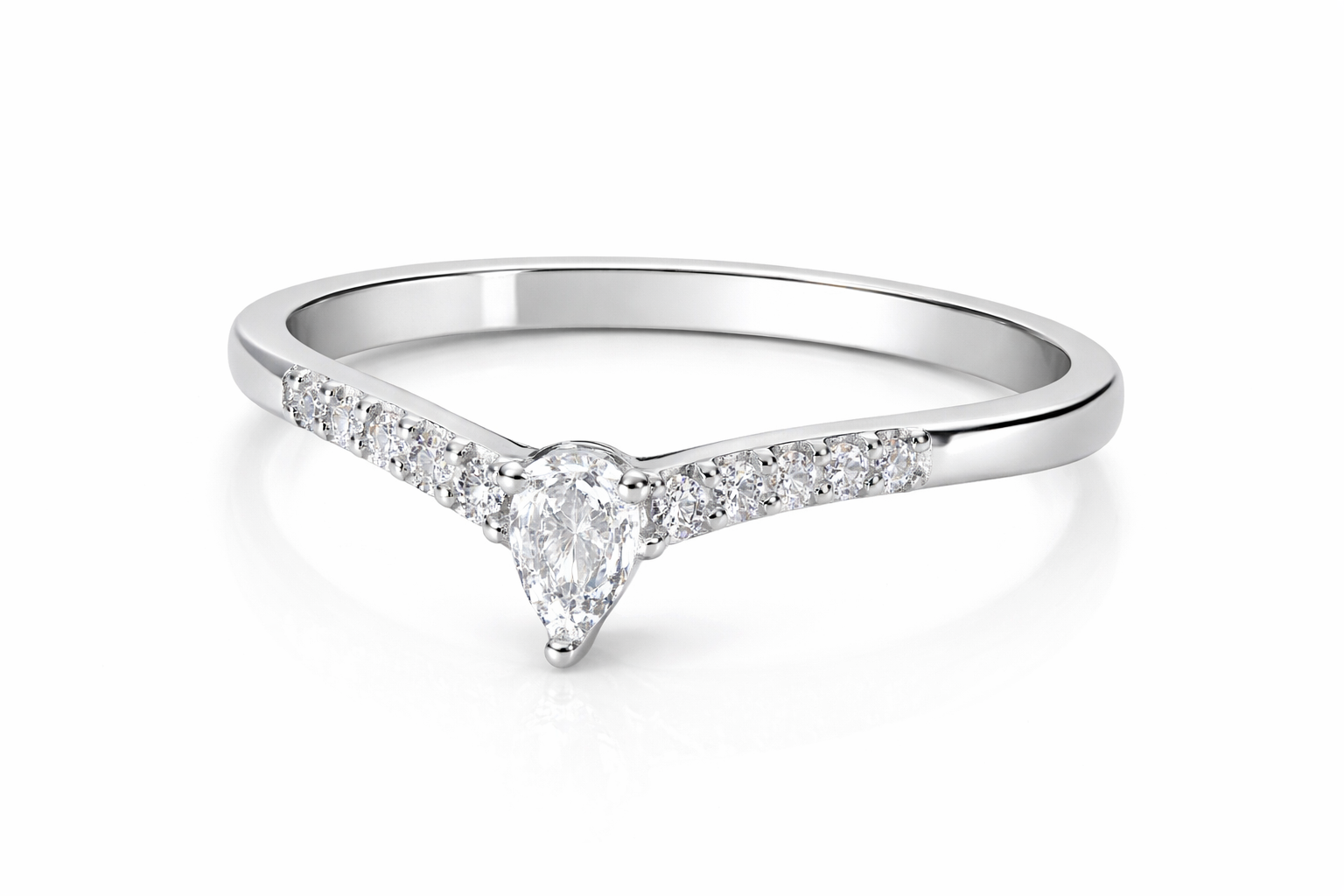 Pear Solitaire Diamond Ring Main image