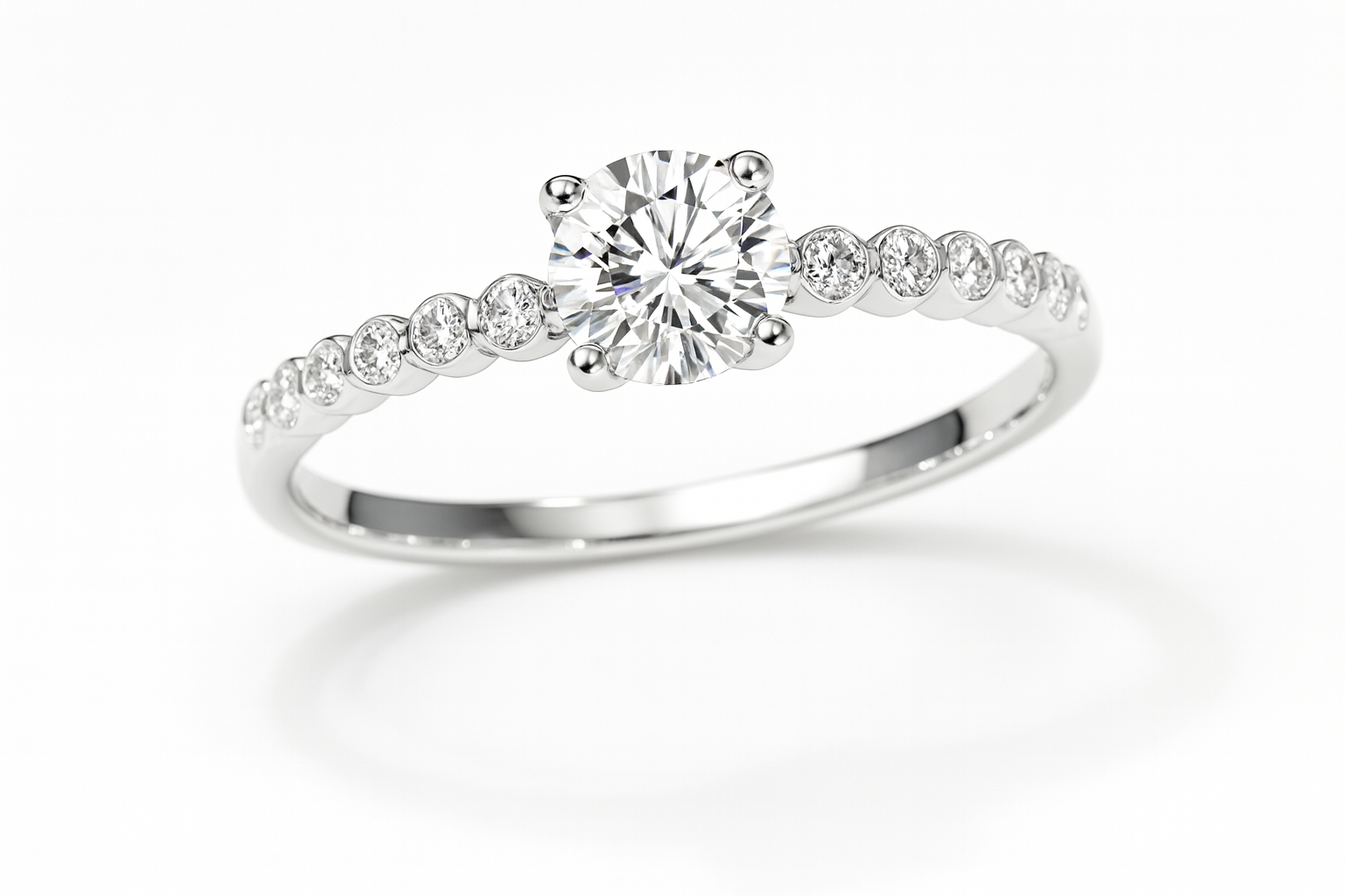 Round Solitaire Diamond Ring Main image