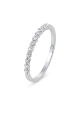 White gold  ring with small diamonds