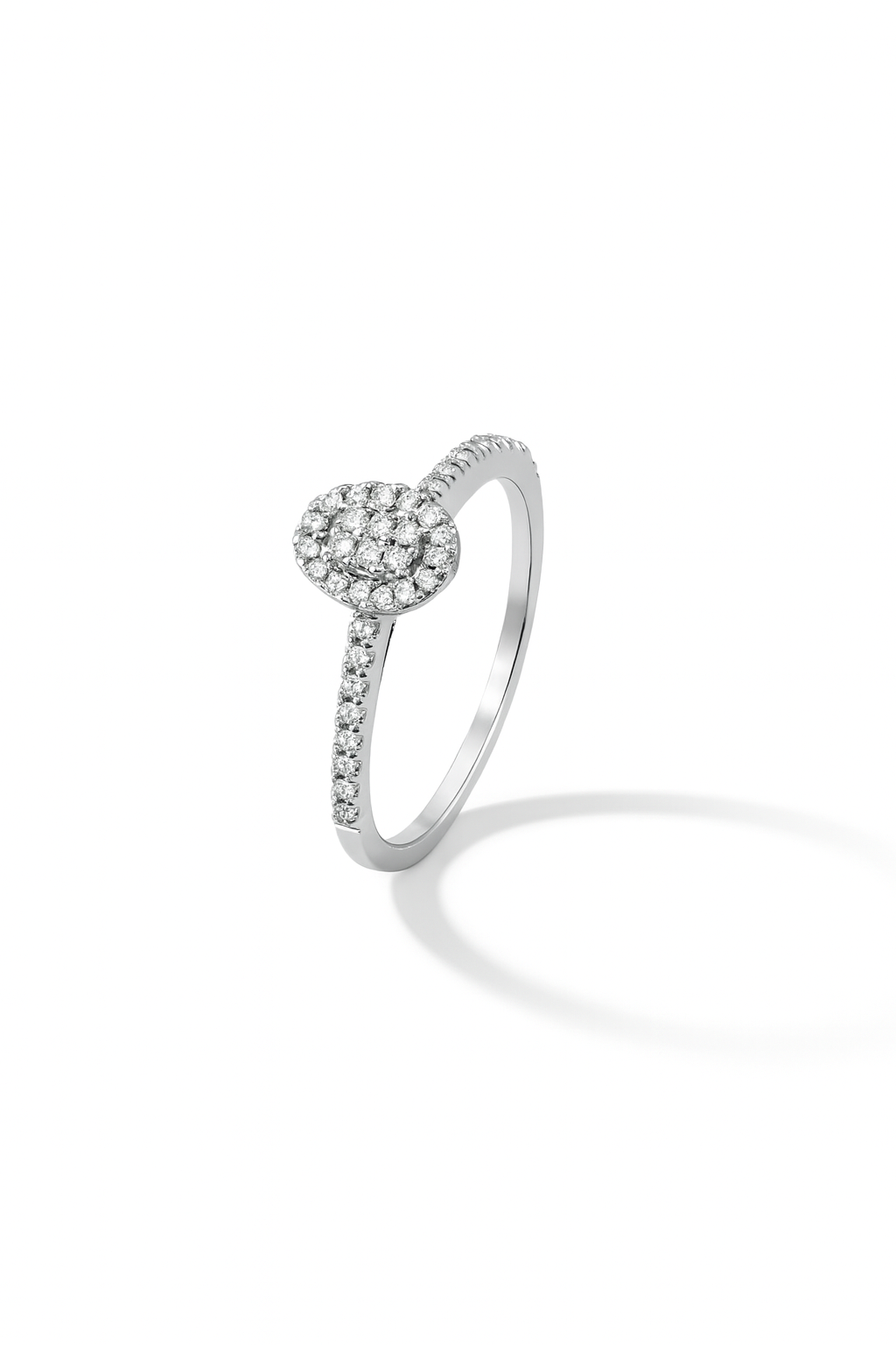 Oval Cluster Diamond Ring Main image