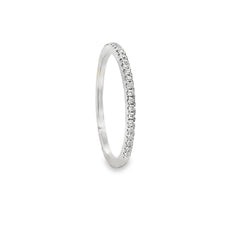 Elegant Diamond Ring